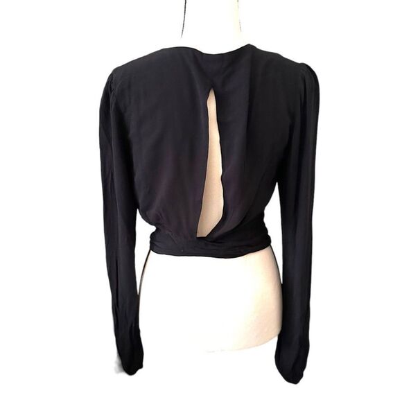 STILLWATER CLOTHING Mila Wrap Crop‎ Top NWT Sz Medium - Picture 3 of 5